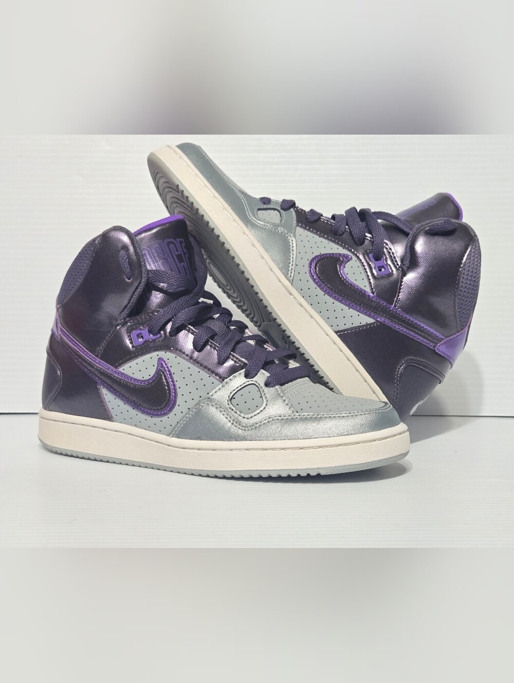 Nike Womens High-Top Sneakers Size 7 in Metallic Purple and Silver Son Of Force